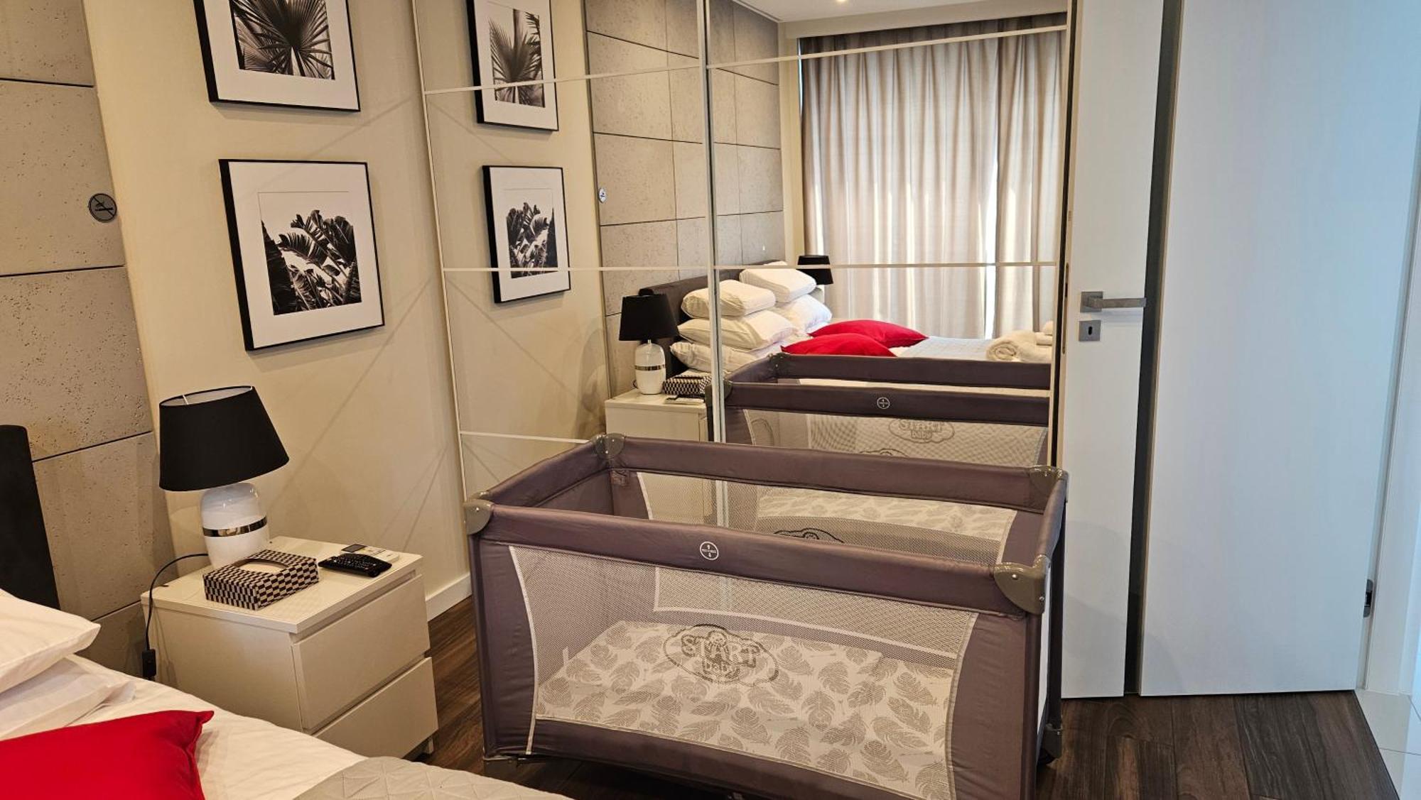 Your Apartment Unia Art Residence ลูบลิน ภายนอก รูปภาพ